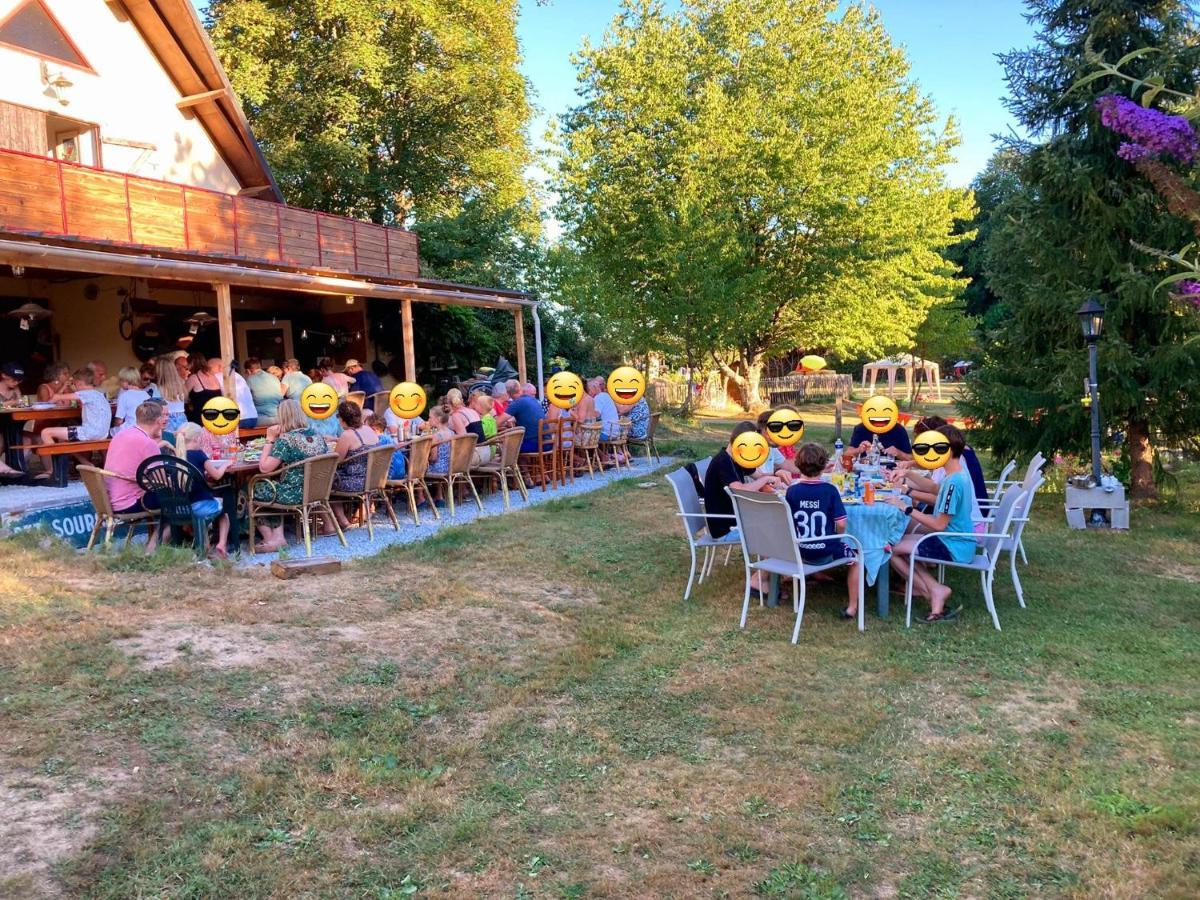 Stacaravan 6 Persoons - Camping Le Soustran Neuvic  Екстериор снимка